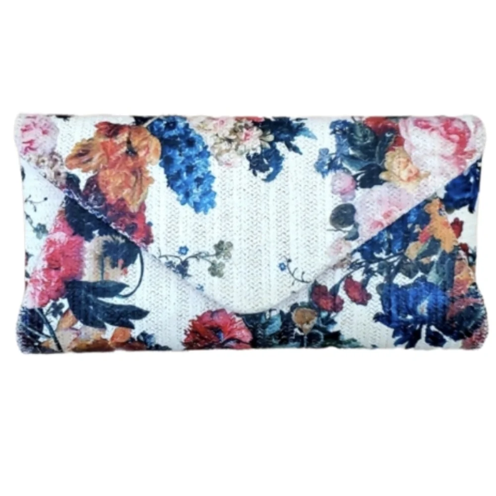 Sondra Roberts woven‎ raffia floral clutch